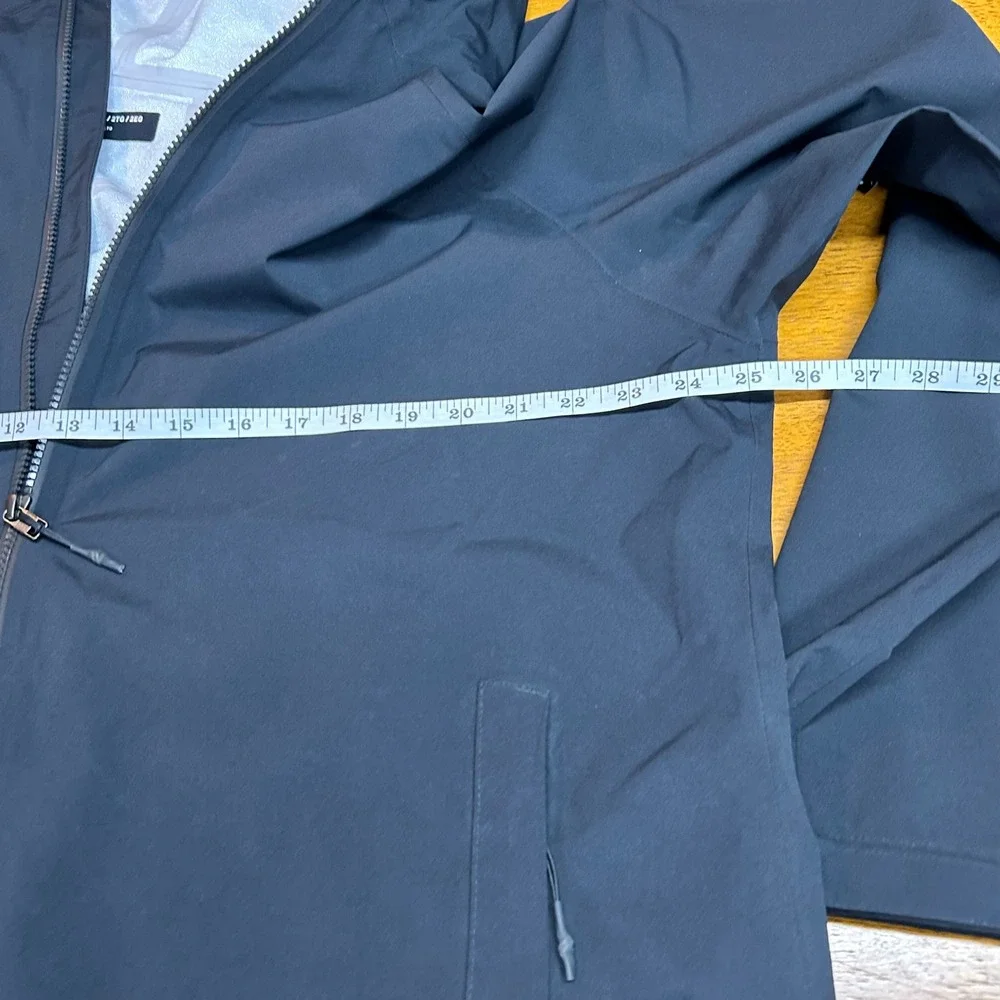 Under Armour Mens Storm Rain Jacket Black Hooded Full Zip 1305777 XXL 2XL
